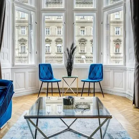 Andrassy Grandeur With Indoor Parking Apartament *