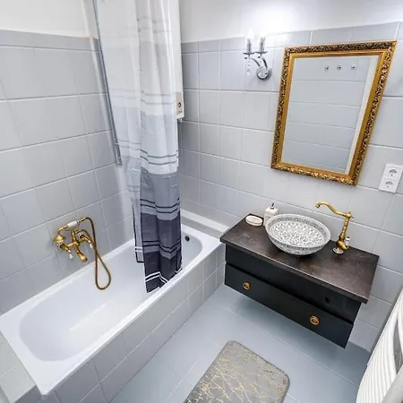 Apartament Andrassy Grandeur With Indoor Parking Budapeszt