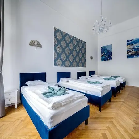 Apartament Andrassy Grandeur With Indoor Parking *
